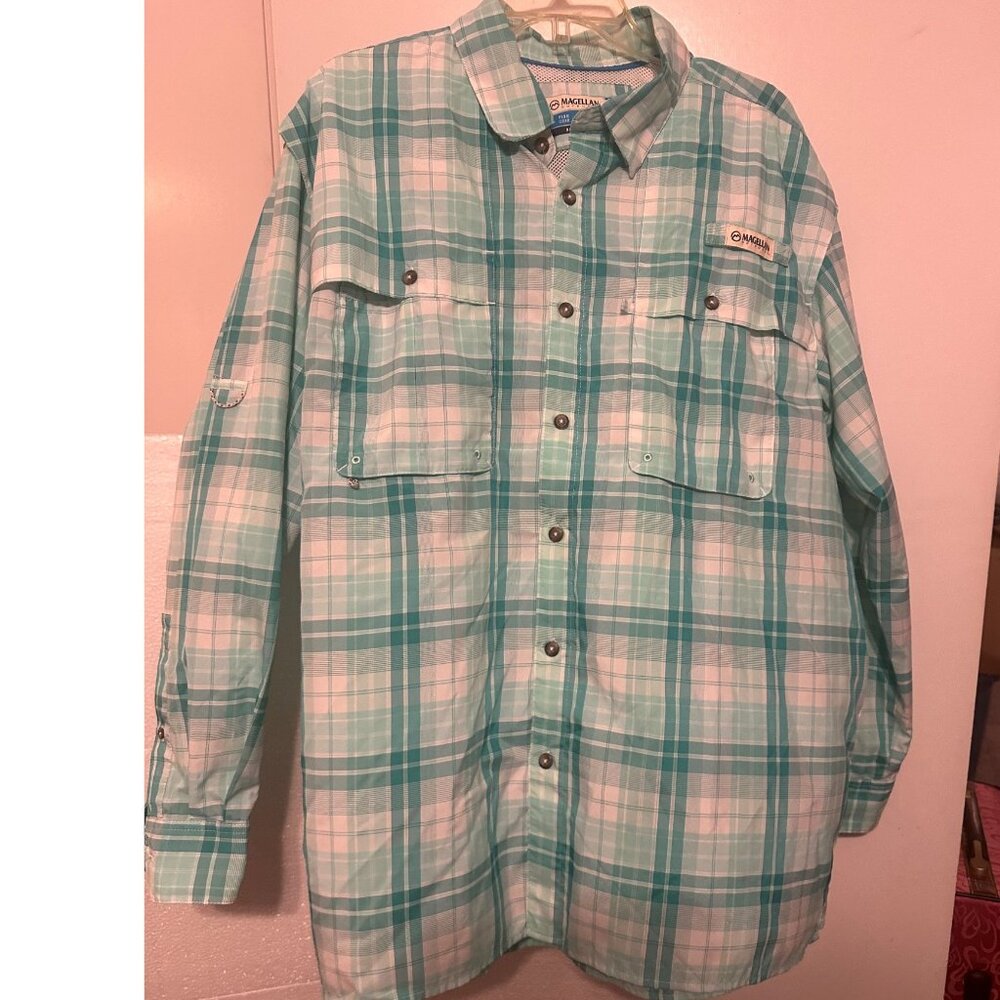 Magellan Sz L Mens Fishing Gear Shirt Green Sleeve  Wicking Relaxed Fit